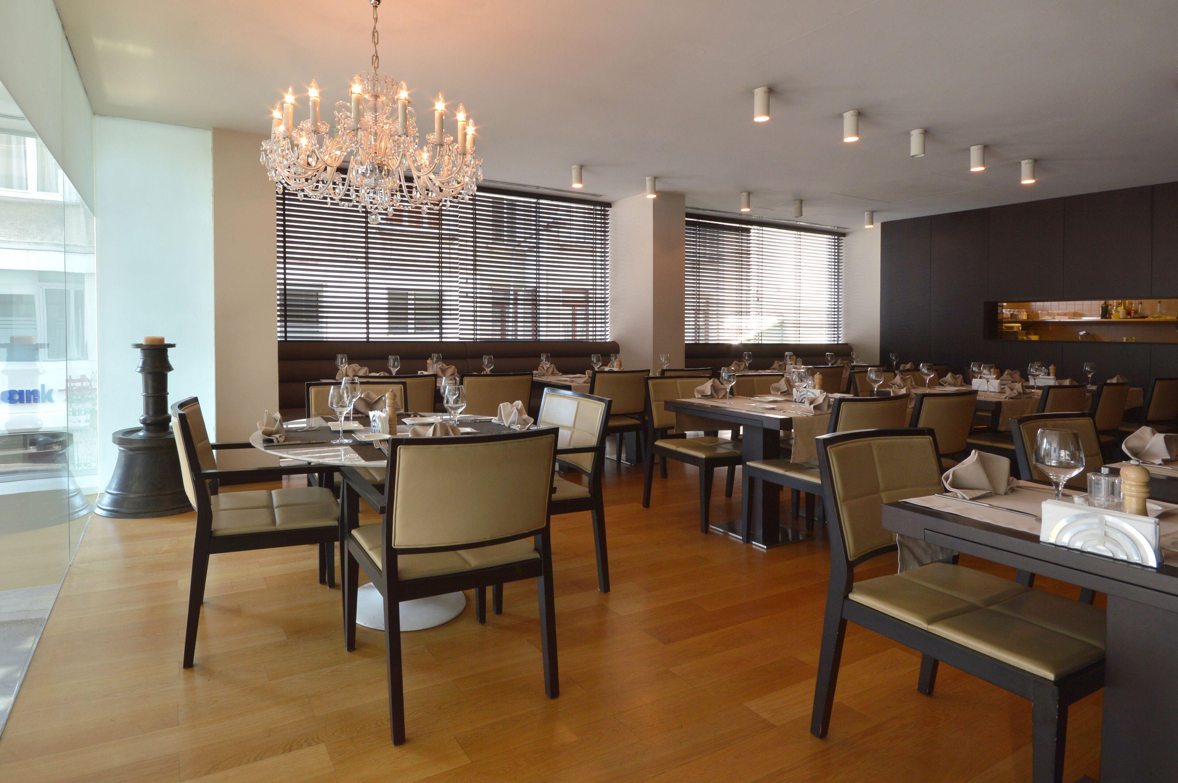 Bentley By Molton Hotels - Istanbul — Photos 2